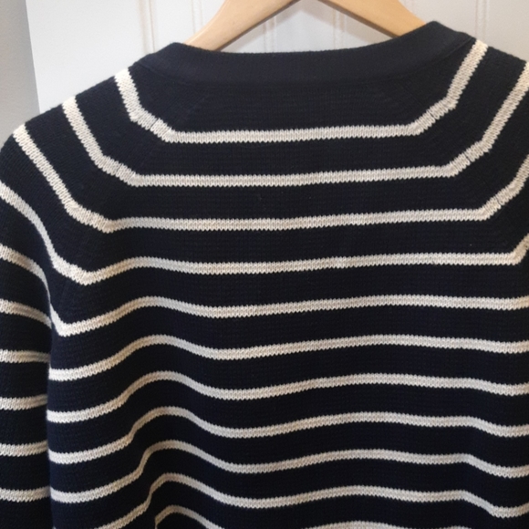 COPY - NWOT 💗 J. CREW Navy Striped Cardigan - Picture 5 of 16